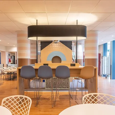 Immodely & La Parade De דירה סאריס