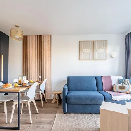 Immodely & La Parade De Apartmán *