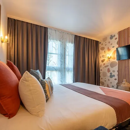 Immodely & La Parade De Apartmán *