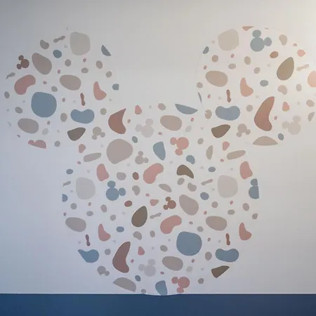 Immodely & La Parade De *