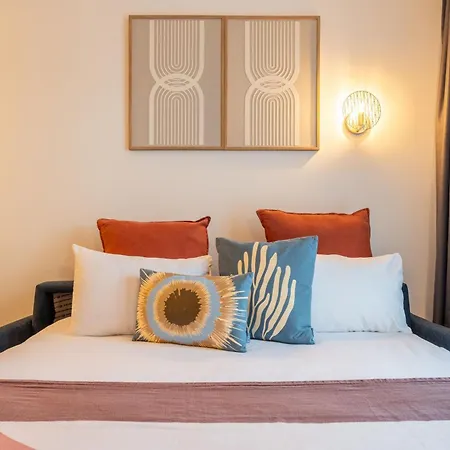 Apartmán Immodely & La Parade De *