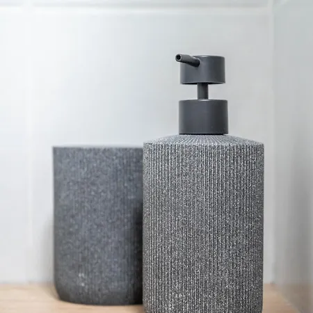 Immodely & La Parade De Apartmán