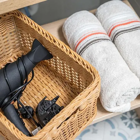 Immodely & La Parade De *