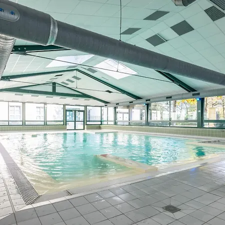 Immodely & La Parade De Apartmán