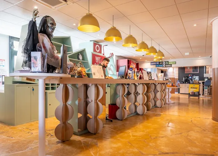 Immodély&la Parade De *